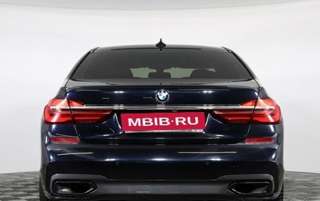 BMW 7 серия, 2018 год, 3 430 000 рублей, 4 фотография