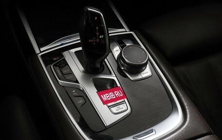 BMW 7 серия, 2018 год, 3 430 000 рублей, 15 фотография