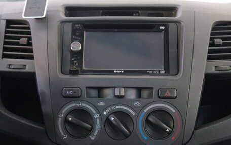 Toyota Hilux VII, 2010 год, 2 099 000 рублей, 14 фотография