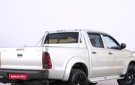 Toyota Hilux VII, 2010 год, 2 099 000 рублей, 6 фотография