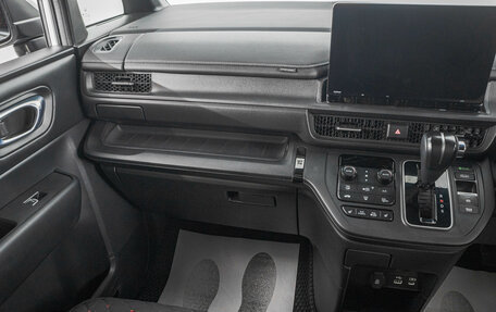 Honda Stepwgn, 2022 год, 3 049 000 рублей, 20 фотография