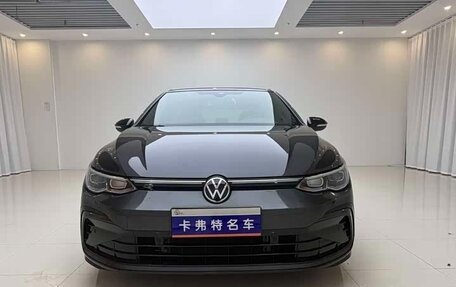 Volkswagen Golf VIII, 2022 год, 2 140 000 рублей, 2 фотография