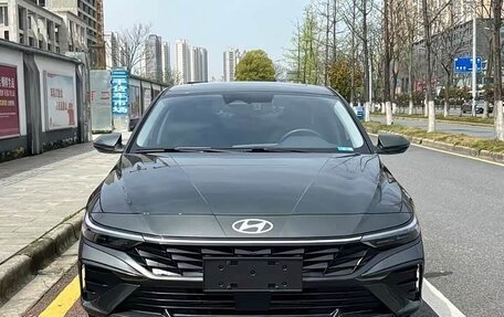Hyundai Elantra, 2022 год, 1 620 000 рублей, 2 фотография