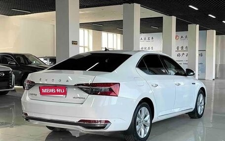Skoda Superb III рестайлинг, 2022 год, 2 276 000 рублей, 4 фотография