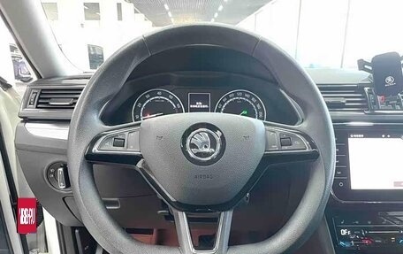 Skoda Superb III рестайлинг, 2022 год, 2 276 000 рублей, 9 фотография