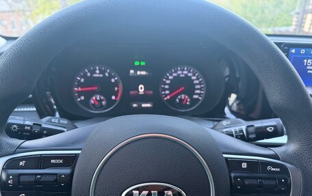 KIA K5, 2020 год, 2 700 000 рублей, 29 фотография