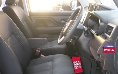 Toyota Roomy I, 2017 год, 1 099 000 рублей, 8 фотография