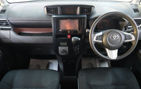 Toyota Roomy I, 2017 год, 1 099 000 рублей, 13 фотография