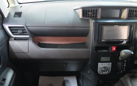 Toyota Roomy I, 2017 год, 1 099 000 рублей, 17 фотография