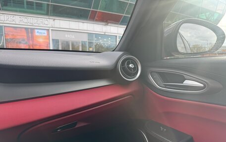 Alfa Romeo Giulia II, 2019 год, 3 000 000 рублей, 8 фотография