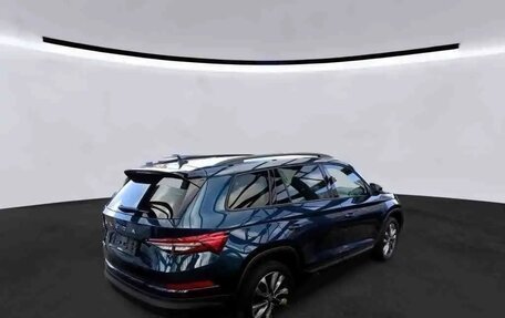 Skoda Kodiaq I, 2022 год, 2 682 000 рублей, 2 фотография