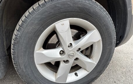Nissan Qashqai, 2010 год, 800 000 рублей, 30 фотография