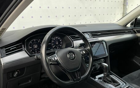 Volkswagen Passat B8 рестайлинг, 2019 год, 2 575 000 рублей, 15 фотография