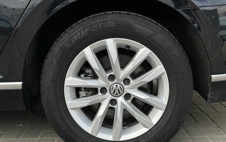 Volkswagen Passat B8 рестайлинг, 2019 год, 2 575 000 рублей, 19 фотография