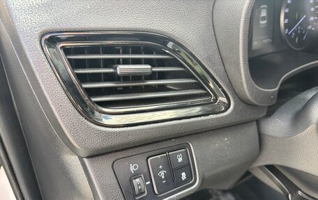 Hyundai Solaris II рестайлинг, 2022 год, 1 599 000 рублей, 13 фотография