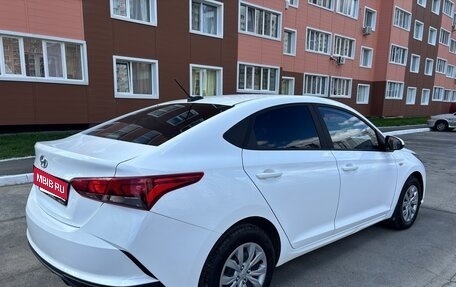 Hyundai Solaris II рестайлинг, 2022 год, 1 599 000 рублей, 5 фотография