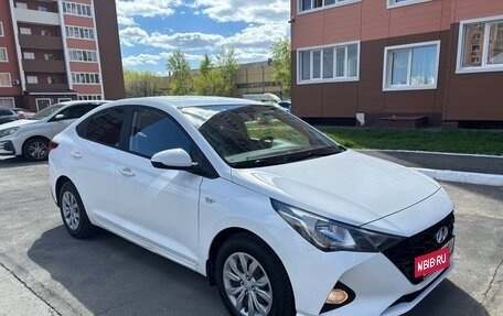 Hyundai Solaris II рестайлинг, 2022 год, 1 599 000 рублей, 7 фотография