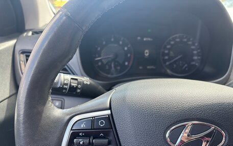 Hyundai Solaris II рестайлинг, 2022 год, 1 599 000 рублей, 16 фотография
