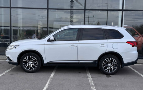 Mitsubishi Outlander III рестайлинг 3, 2016 год, 1 820 000 рублей, 5 фотография