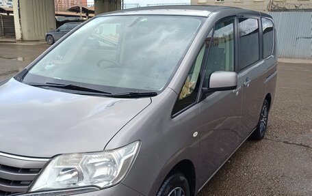 Nissan Serena IV, 2011 год, 1 050 000 рублей, 5 фотография