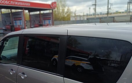 Nissan Serena IV, 2011 год, 1 050 000 рублей, 3 фотография