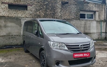 Nissan Serena IV, 2011 год, 1 050 000 рублей, 7 фотография