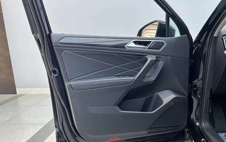 Volkswagen Tiguan II, 2022 год, 2 856 000 рублей, 5 фотография