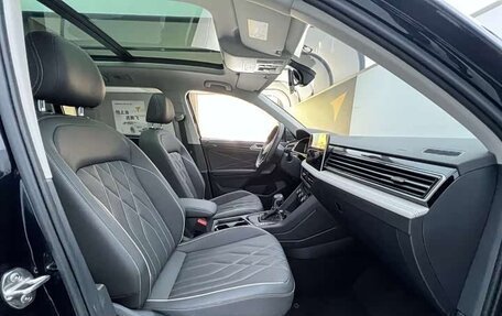 Volkswagen Tiguan II, 2022 год, 2 856 000 рублей, 13 фотография