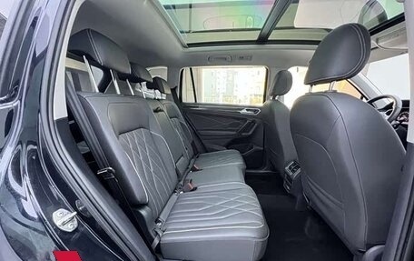 Volkswagen Tiguan II, 2022 год, 2 856 000 рублей, 15 фотография