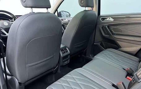 Volkswagen Tiguan II, 2022 год, 2 856 000 рублей, 18 фотография