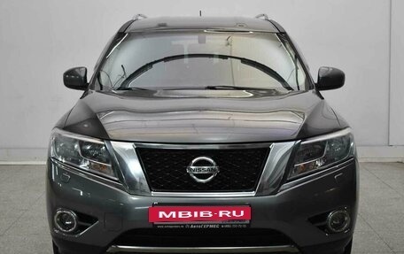 Nissan Pathfinder, 2016 год, 2 130 000 рублей, 2 фотография