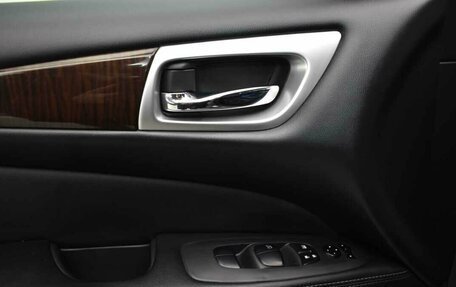 Nissan Pathfinder, 2016 год, 2 130 000 рублей, 14 фотография