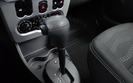 Renault Sandero I, 2014 год, 775 000 рублей, 16 фотография