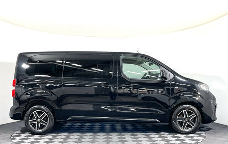 Peugeot Traveller I, 2018 год, 2 997 000 рублей, 4 фотография