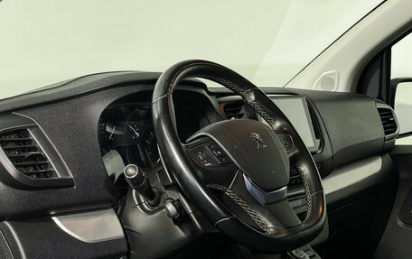 Peugeot Traveller I, 2018 год, 2 997 000 рублей, 13 фотография