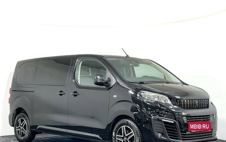 Peugeot Traveller I, 2018 год, 2 997 000 рублей, 3 фотография