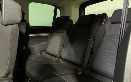 Peugeot Traveller I, 2018 год, 2 997 000 рублей, 16 фотография