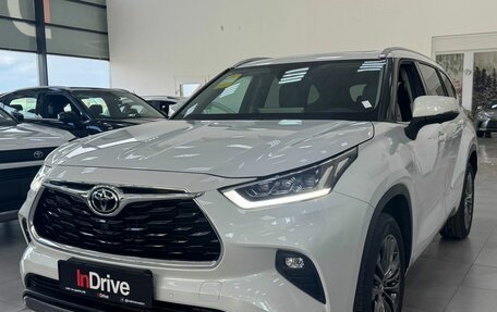 Toyota Highlander, 2026 год, 5 600 000 рублей, 1 фотография