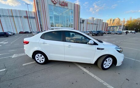 KIA Rio III рестайлинг, 2016 год, 830 000 рублей, 2 фотография