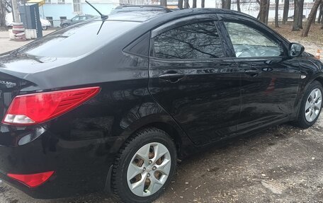 Hyundai Solaris II рестайлинг, 2015 год, 920 000 рублей, 9 фотография