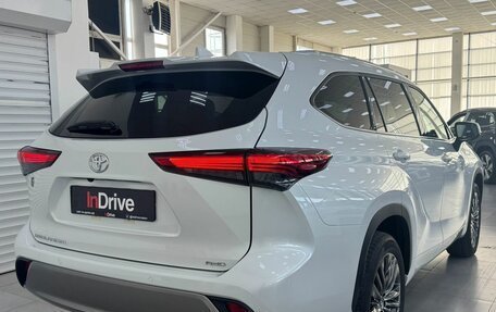 Toyota Highlander, 2026 год, 5 600 000 рублей, 4 фотография