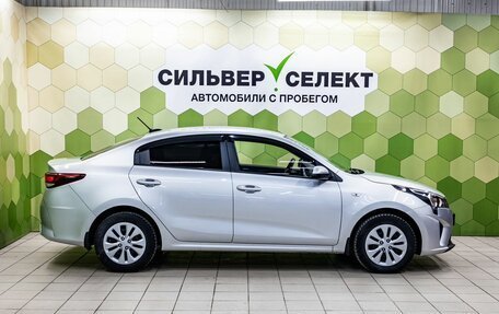 KIA Rio IV, 2021 год, 1 650 000 рублей, 8 фотография