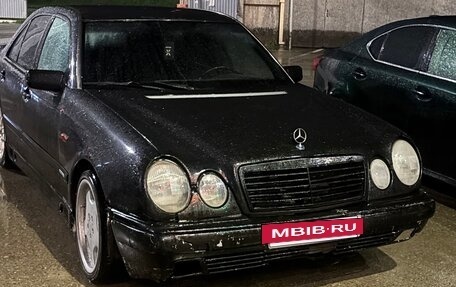 Mercedes-Benz E-Класс, 1996 год, 210 000 рублей, 2 фотография