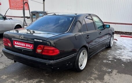 Mercedes-Benz E-Класс, 1996 год, 210 000 рублей, 8 фотография