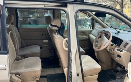 Nissan Serena II, 2002 год, 800 000 рублей, 11 фотография