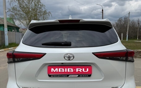 Toyota Highlander, 2021 год, 5 390 000 рублей, 6 фотография