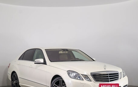 Mercedes-Benz E-Класс, 2012 год, 1 999 000 рублей, 2 фотография