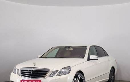 Mercedes-Benz E-Класс, 2012 год, 1 999 000 рублей, 4 фотография