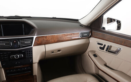 Mercedes-Benz E-Класс, 2012 год, 1 999 000 рублей, 15 фотография