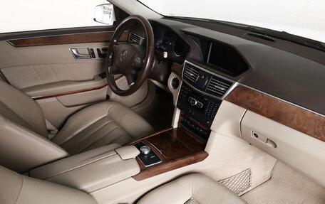 Mercedes-Benz E-Класс, 2012 год, 1 999 000 рублей, 12 фотография